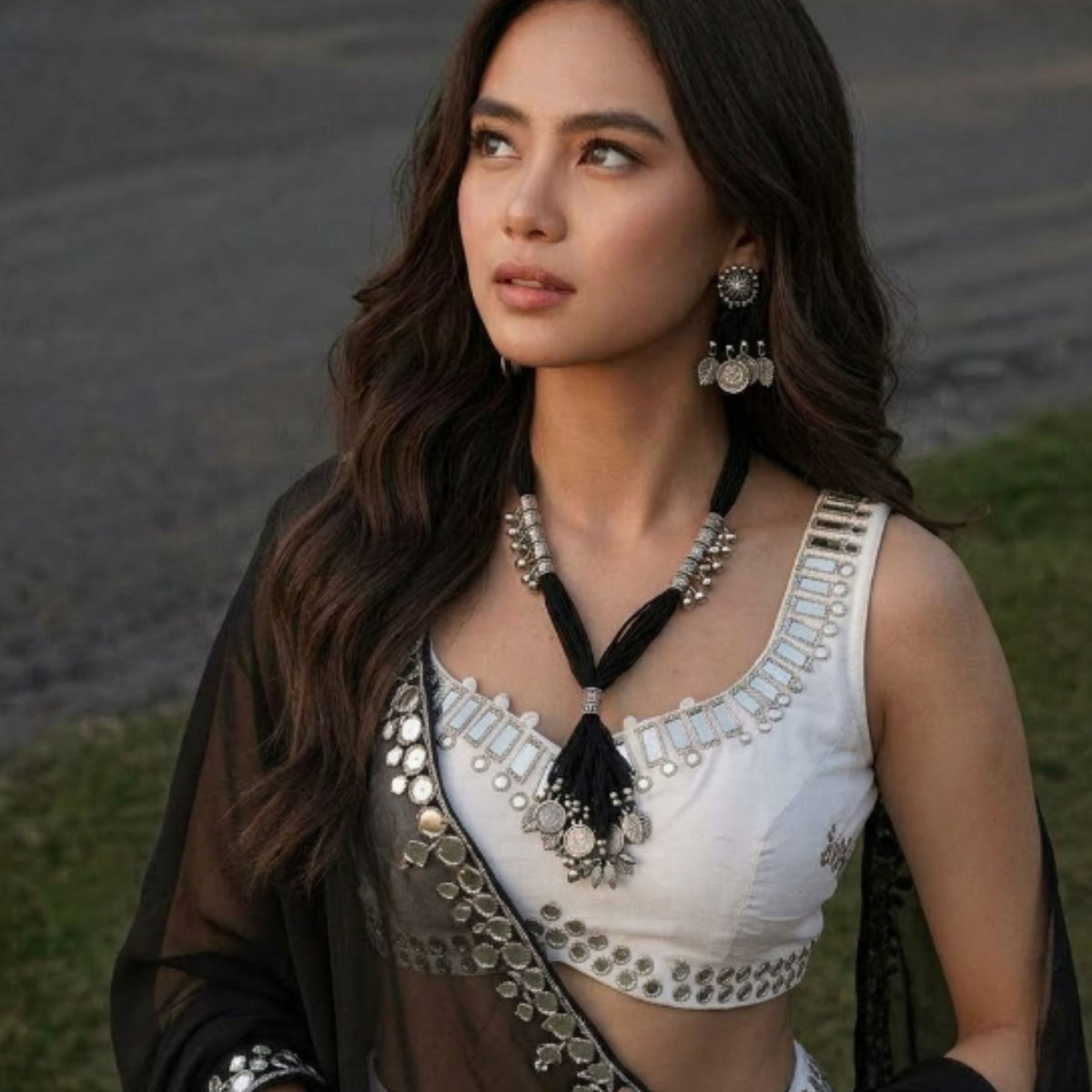 Kaali Dhaga Sikka Latkan Necklace Set