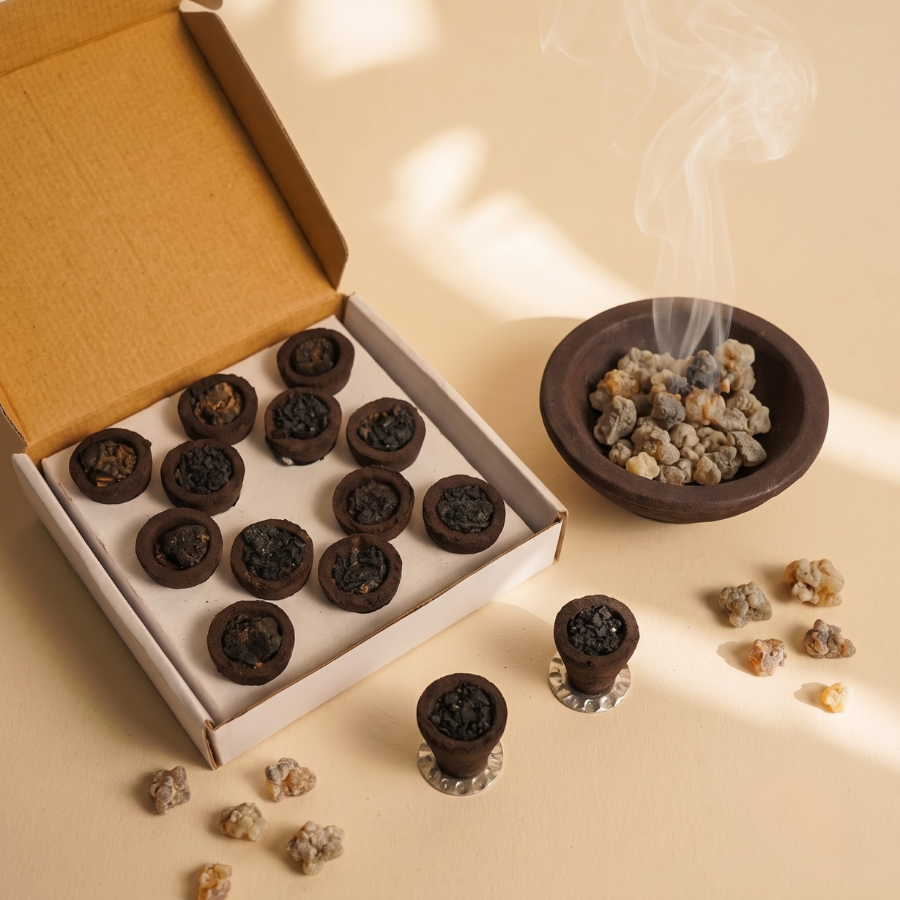 Sambrani Dhoop Cups Classic, lit with smoke