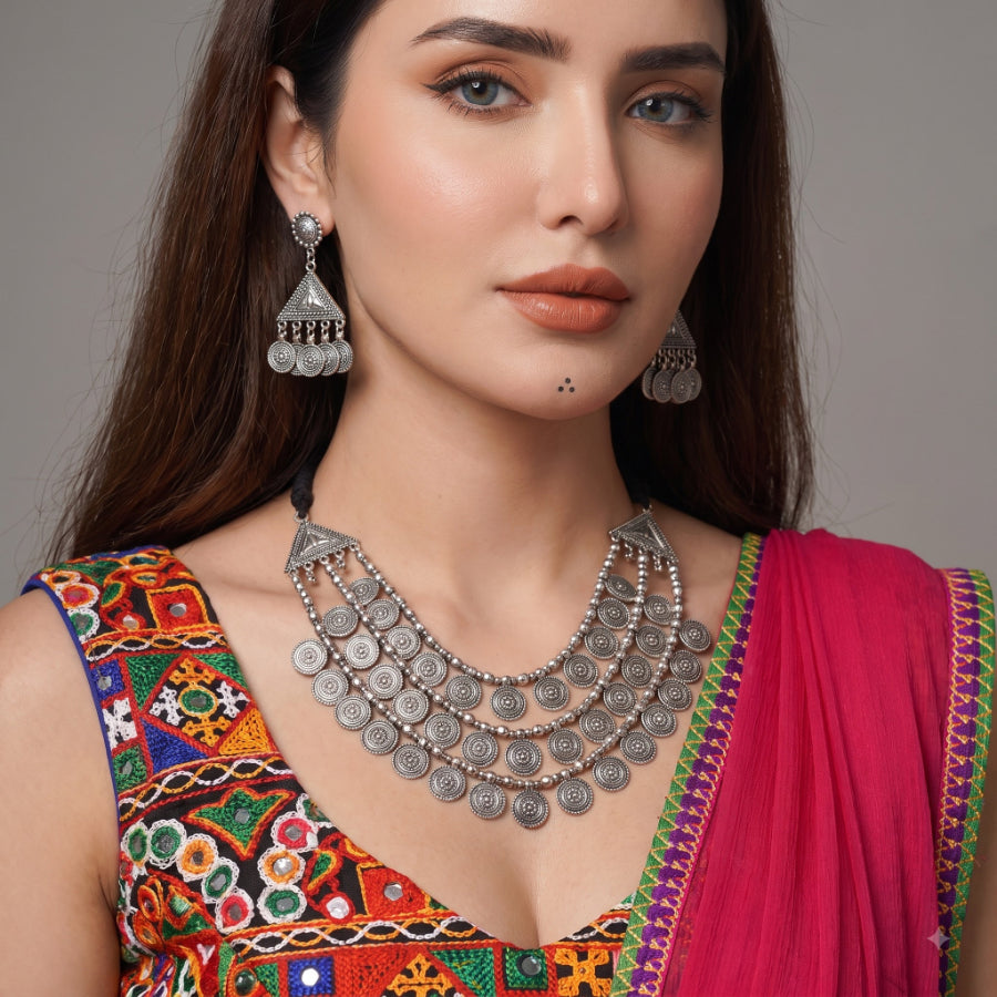 Teen Dhara Sikka Oxidised Necklace Set