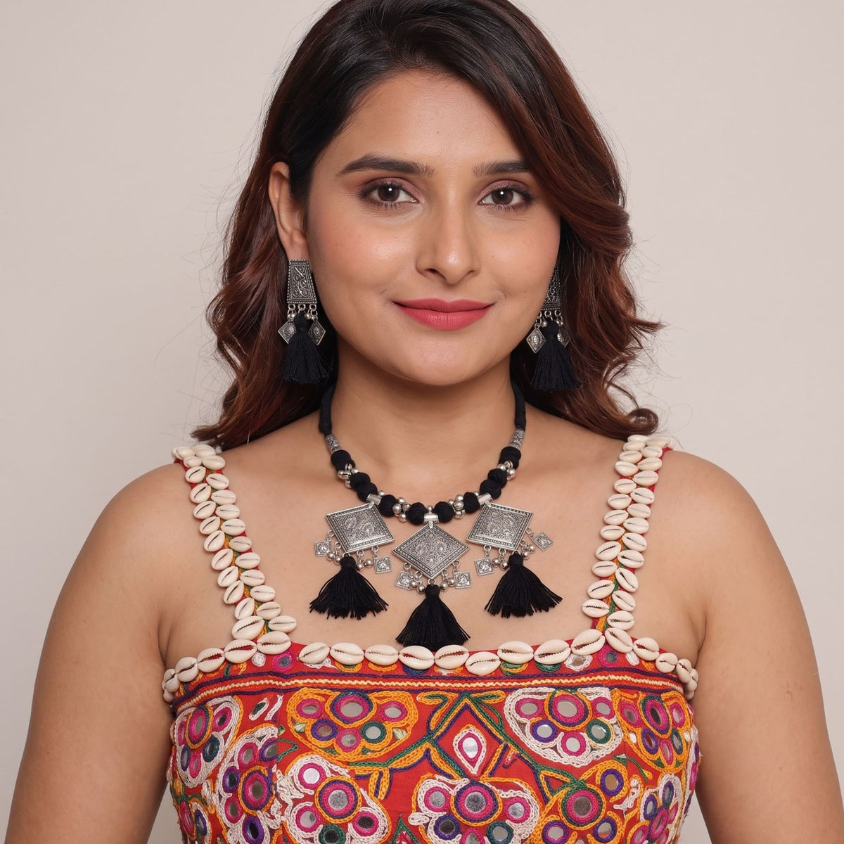 Kaali Chowk Latkan Oxidised Necklace Set