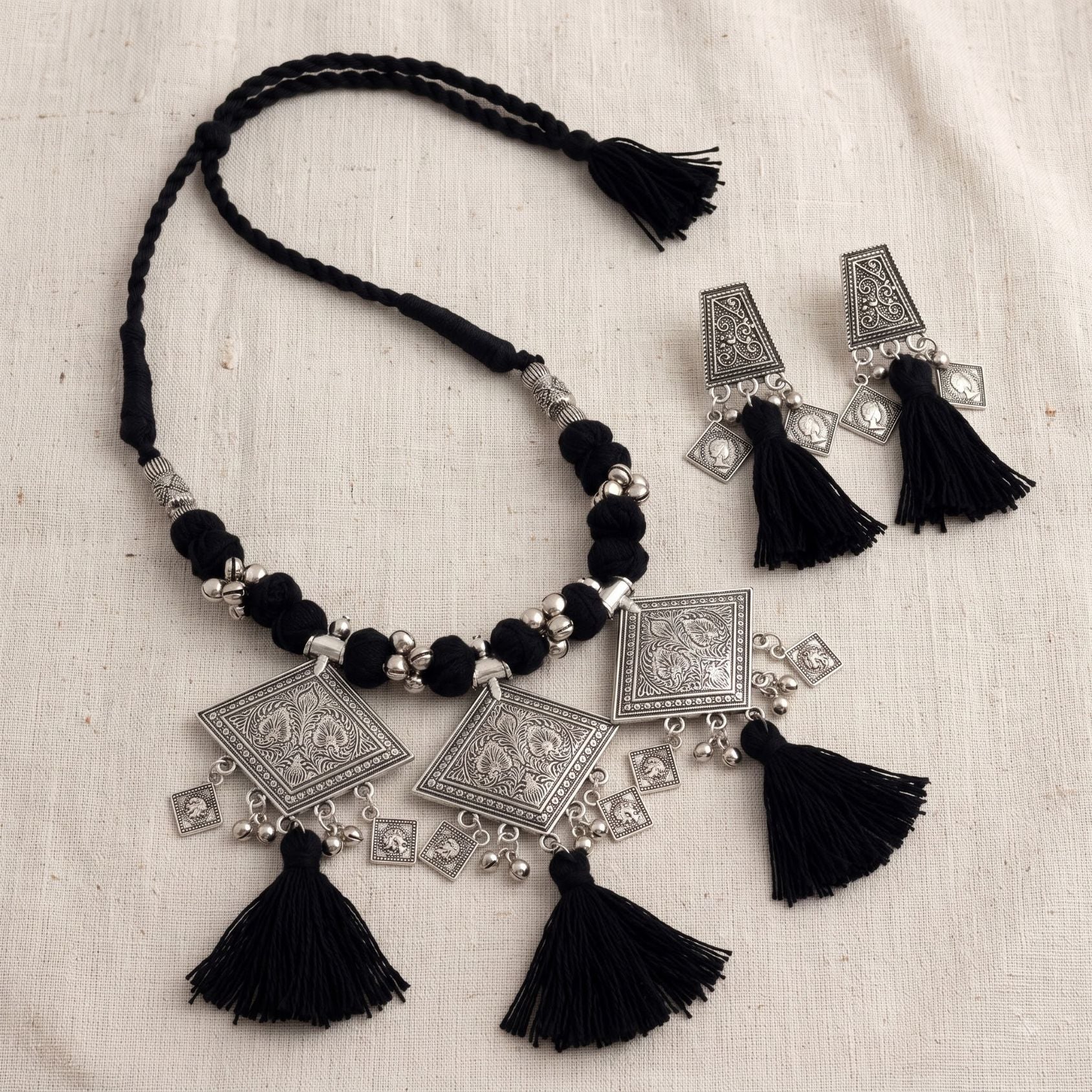 Kaali Chowk Latkan Oxidised Necklace Set